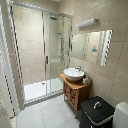 Le Petit Courrier Апартаменты